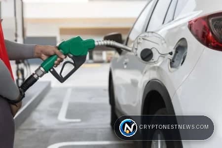 Las crecientes tensiones entre Estados Unidos e Irán han elevado los precios de la gasolina por encima del umbral de 4 dólares por galón.